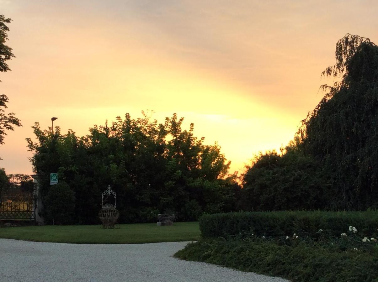 Hostal Borgo Dei Conti Della Torre Morsano al Tagliamento Exterior foto
